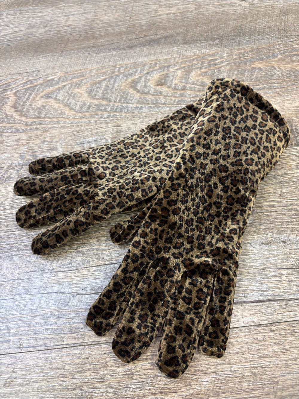 Cejon Leopard Print Thinsulate Gloves | Fleece-Lined Winter Gloves